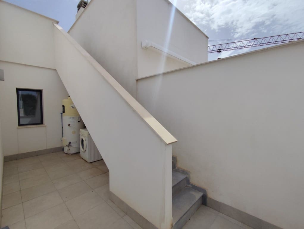 3 slaapkamer Villa te koop in Pilar de la Horadada met zwembad garage - € 295.000 (Ref: 9909059)