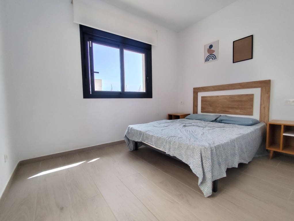 3 slaapkamer Villa te koop in Pilar de la Horadada met zwembad garage - € 295.000 (Ref: 9909059)