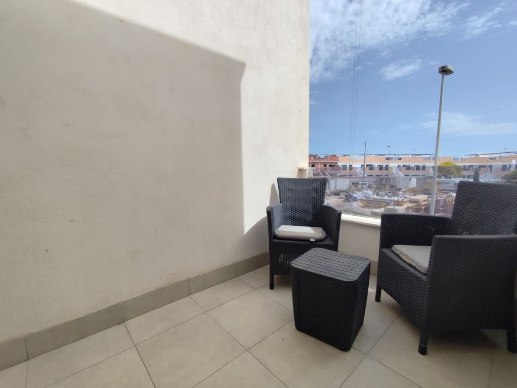 3 slaapkamer Villa te koop in Pilar de la Horadada met zwembad garage - € 295.000 (Ref: 9909059)