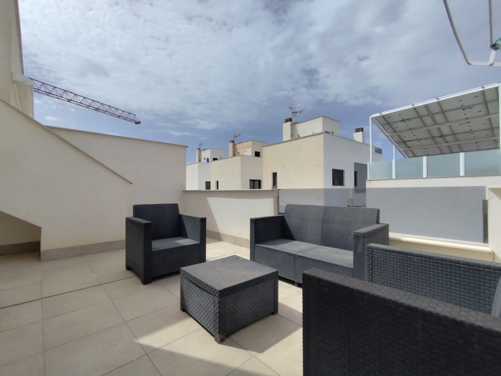 3 slaapkamer Villa te koop in Pilar de la Horadada met zwembad garage - € 295.000 (Ref: 9909059)