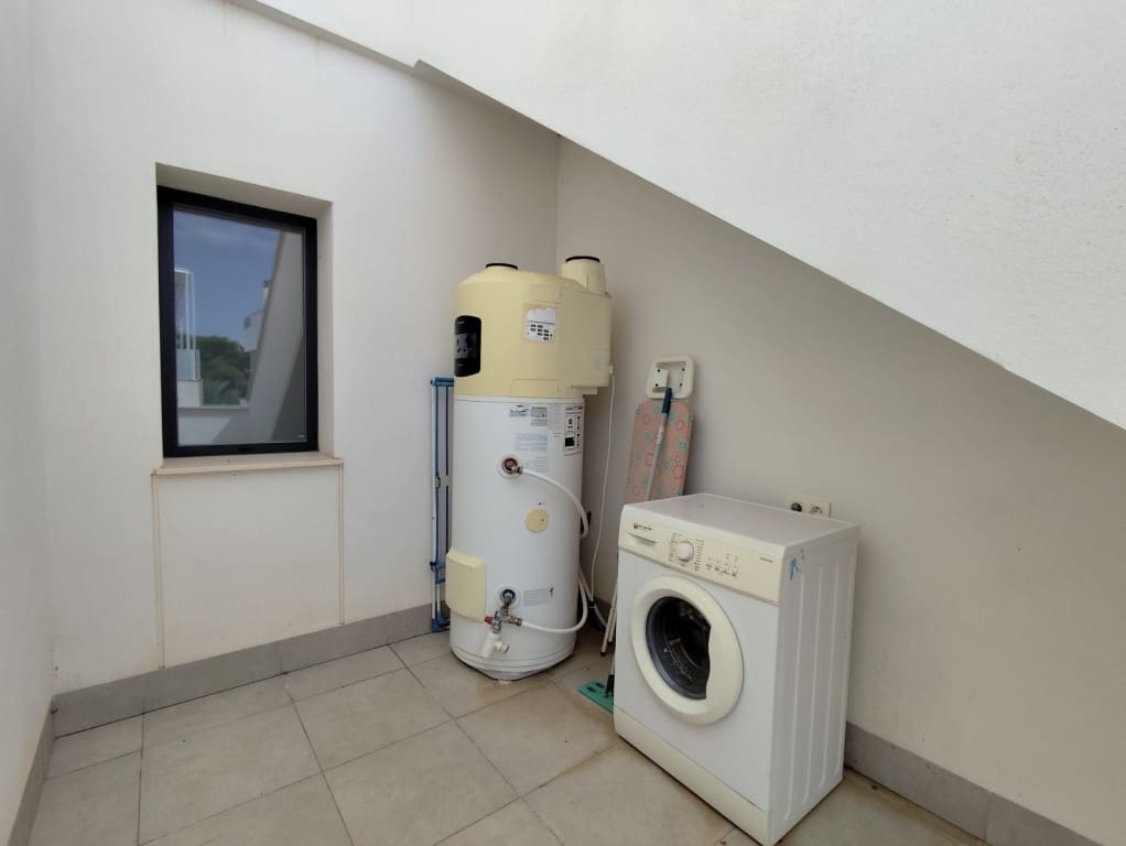 3 slaapkamer Villa te koop in Pilar de la Horadada met zwembad garage - € 295.000 (Ref: 9909059)