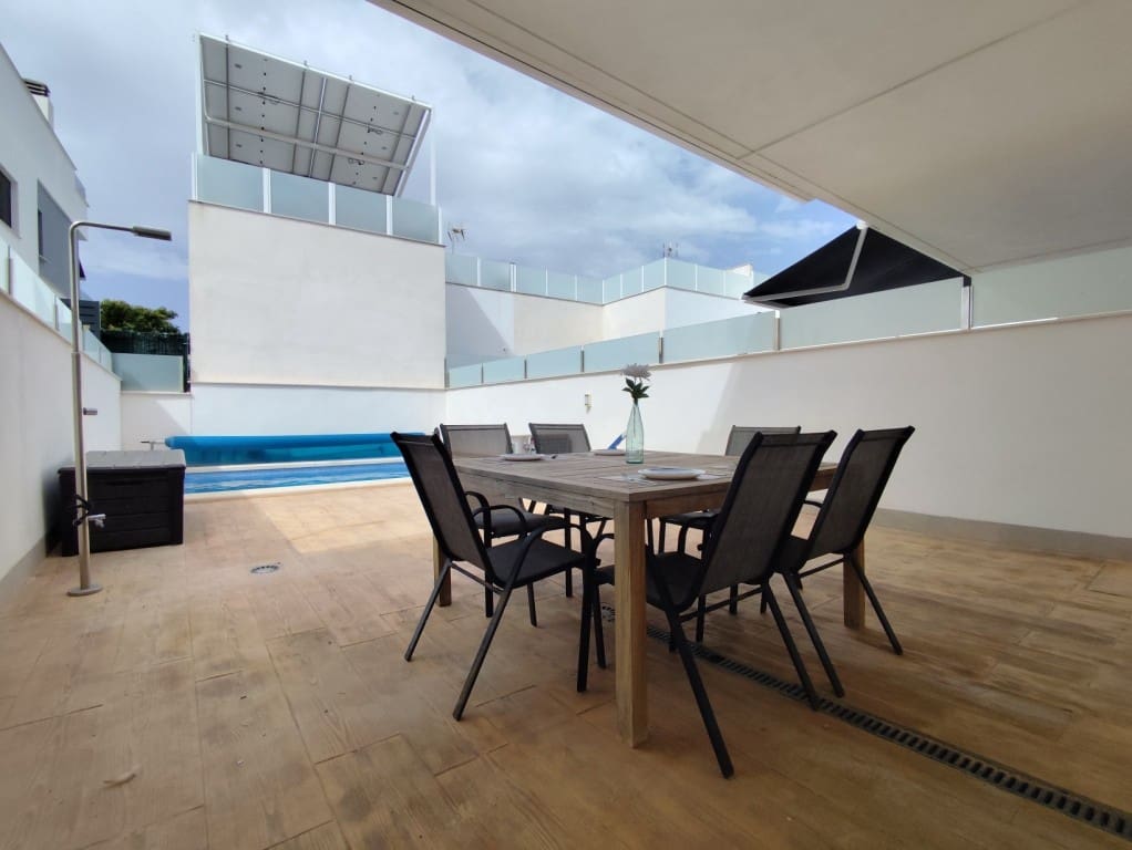 3 slaapkamer Villa te koop in Pilar de la Horadada met zwembad garage - € 295.000 (Ref: 9909059)