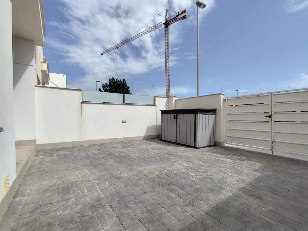 3 slaapkamer Villa te koop in Pilar de la Horadada met zwembad garage - € 295.000 (Ref: 9909059)