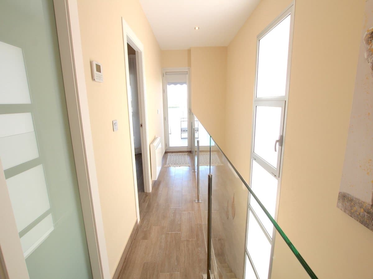 Chalet de 3 habitaciones en Daya Vieja en venta con piscina - 399.950 € (Ref: 9911747)
