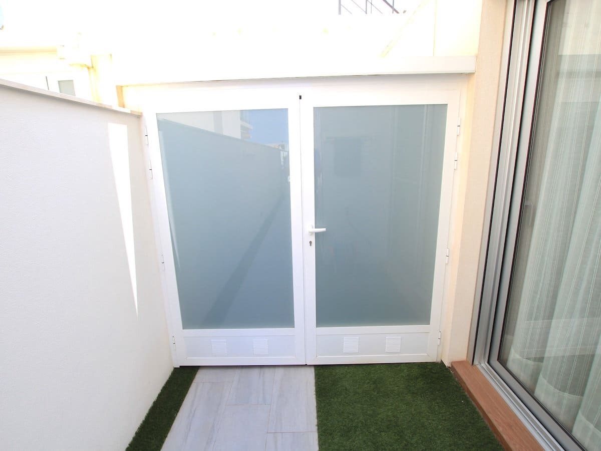 Chalet de 3 habitaciones en Daya Vieja en venta con piscina - 399.950 € (Ref: 9911747)