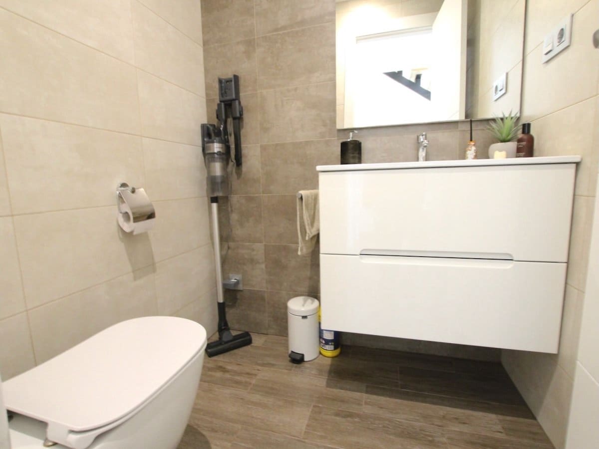 Chalet de 3 habitaciones en Daya Vieja en venta con piscina - 399.950 € (Ref: 9911747)