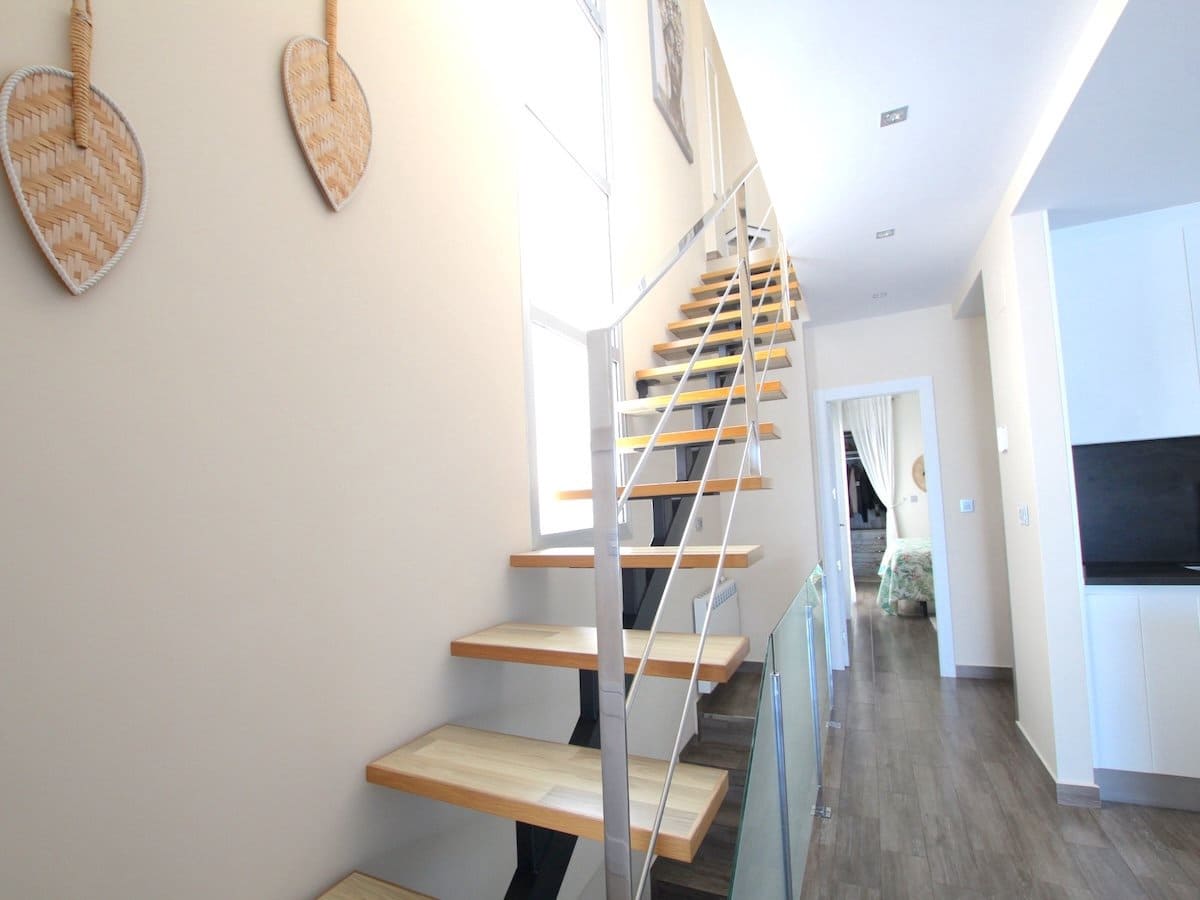 Chalet de 3 habitaciones en Daya Vieja en venta con piscina - 399.950 € (Ref: 9911747)