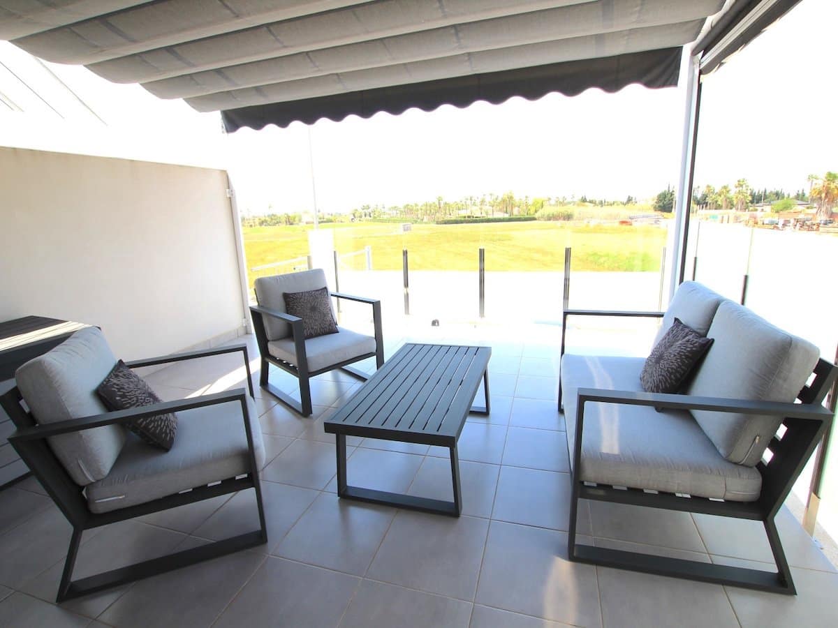 Chalet de 3 habitaciones en Daya Vieja en venta con piscina - 399.950 € (Ref: 9911747)
