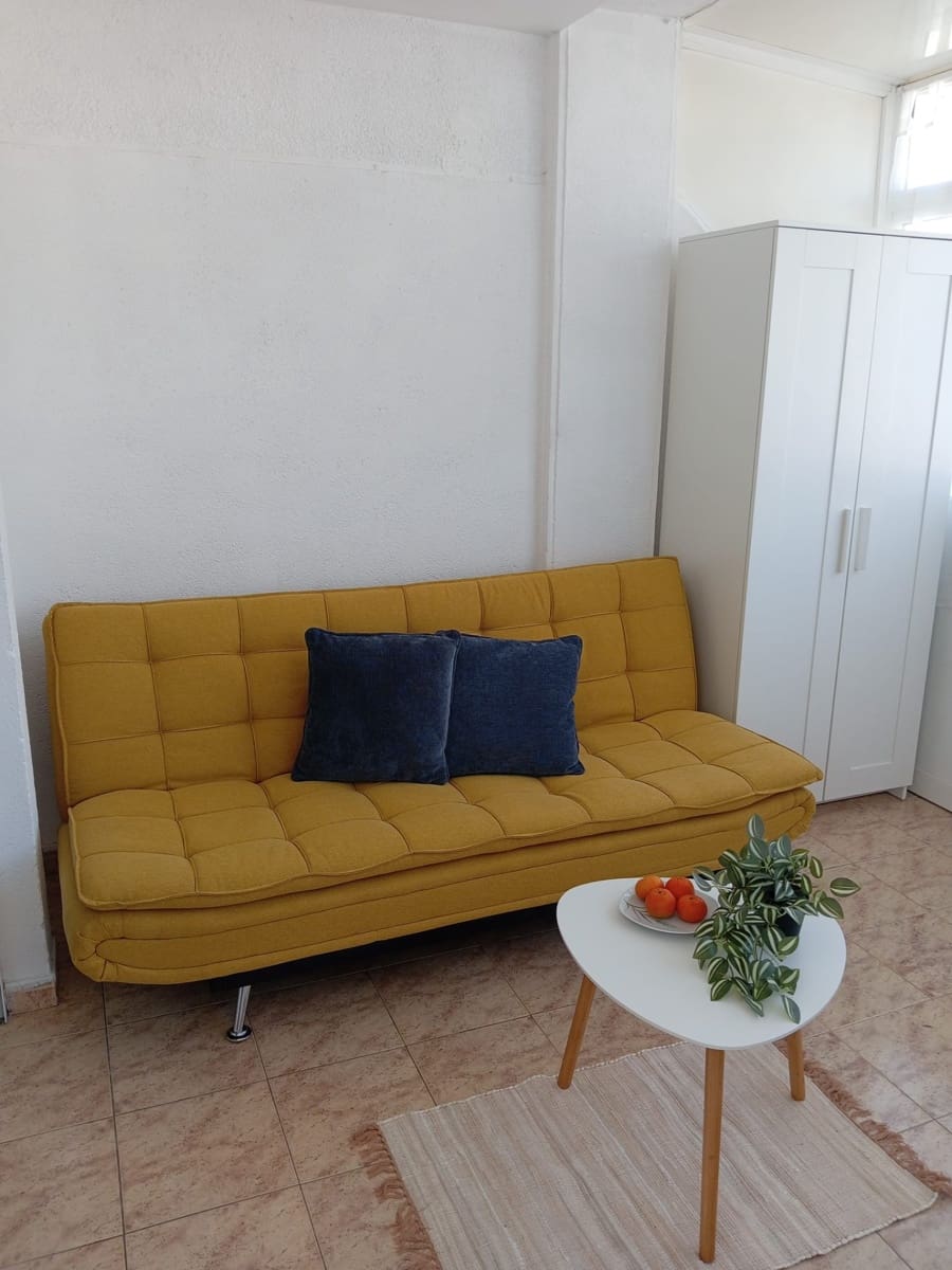 1 bedroom Apartment for sale in Torrevieja with pool - € 129,600 (Ref: 9913419)