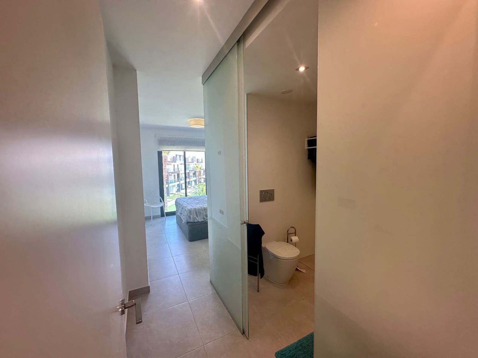 3 sypialnia Penthouse na sprzedaż w Guardamar del Segura z basenem garażem - 299 995 € (Ref: 9921926)