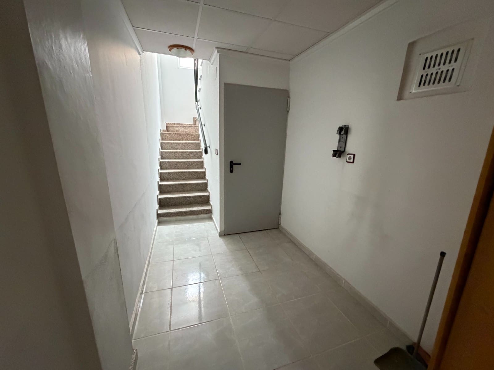 2 bedroom Townhouse for sale in Torremendo with pool garage - € 119,990 (Ref: 9922598)