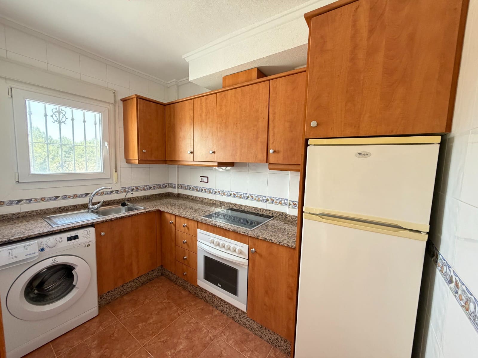 2 bedroom Townhouse for sale in Torremendo with pool garage - € 119,990 (Ref: 9922598)