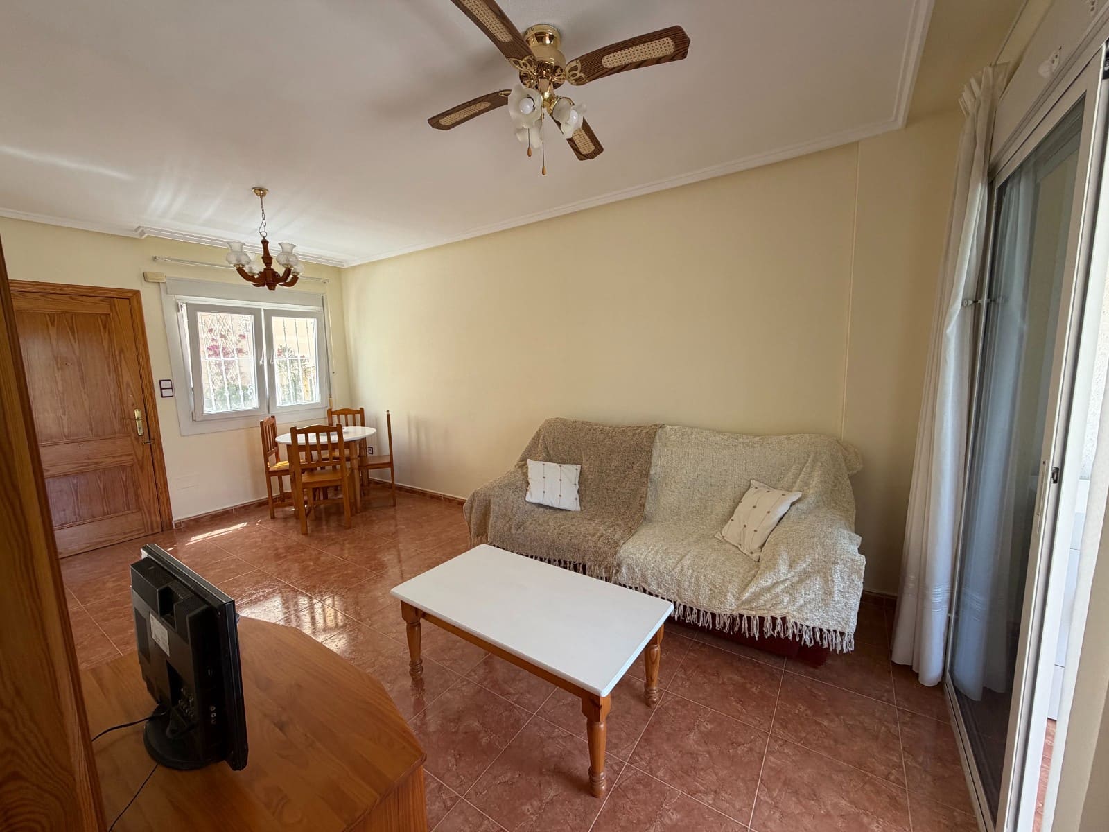2 bedroom Townhouse for sale in Torremendo with pool garage - € 119,990 (Ref: 9922598)