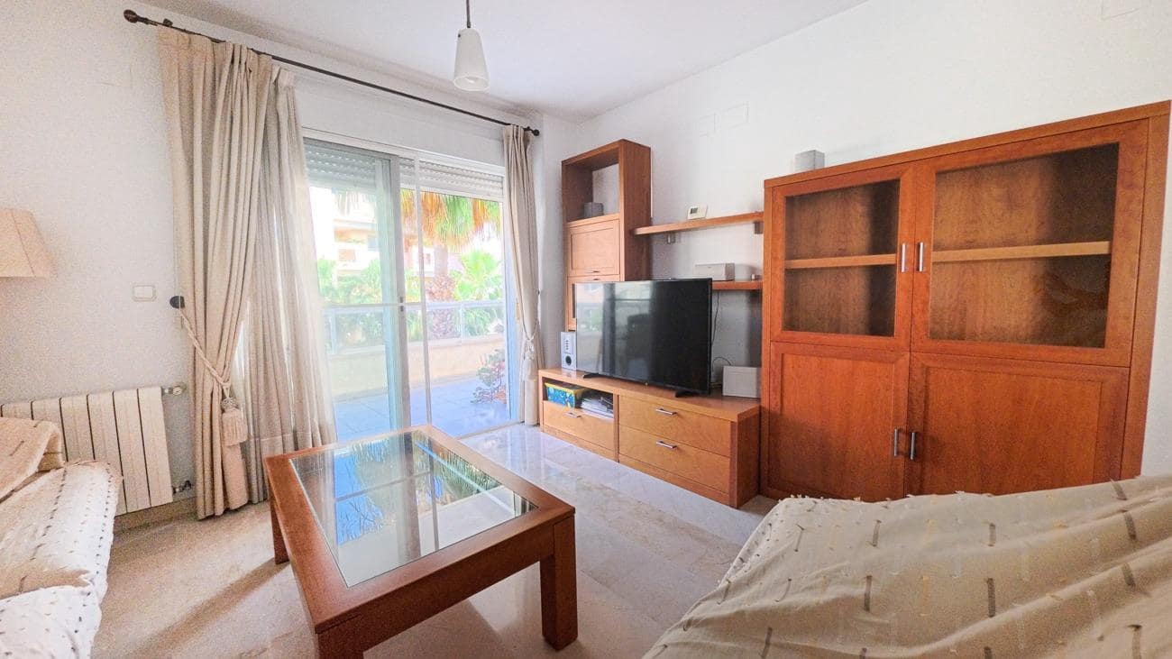 Apartamento de 3 habitaciones en Alfaz del Pi / L'Alfàs del Pi en venta con piscina garaje - 390.000 € (Ref: 9927397)