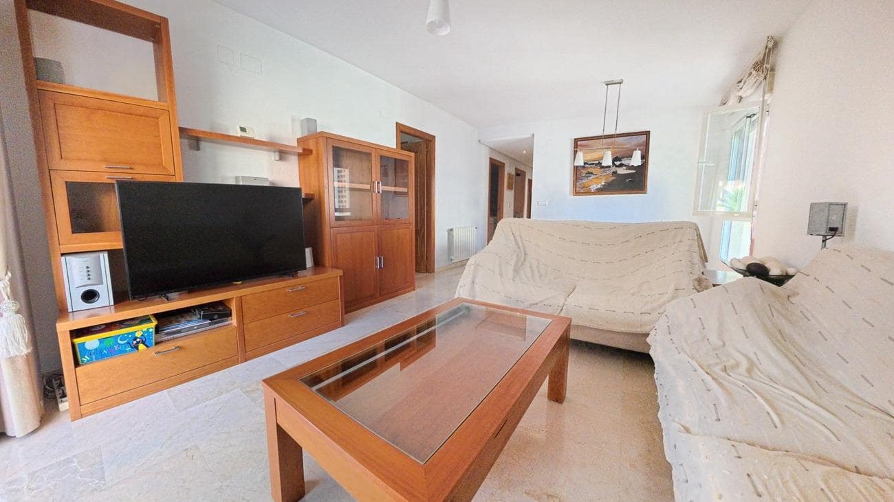 Apartamento de 3 habitaciones en Alfaz del Pi / L'Alfàs del Pi en venta con piscina garaje - 390.000 € (Ref: 9927397)