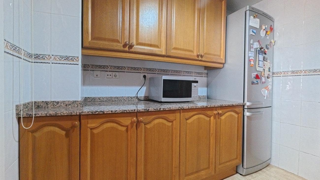 Apartamento de 3 habitaciones en Alfaz del Pi / L'Alfàs del Pi en venta con piscina garaje - 390.000 € (Ref: 9927397)