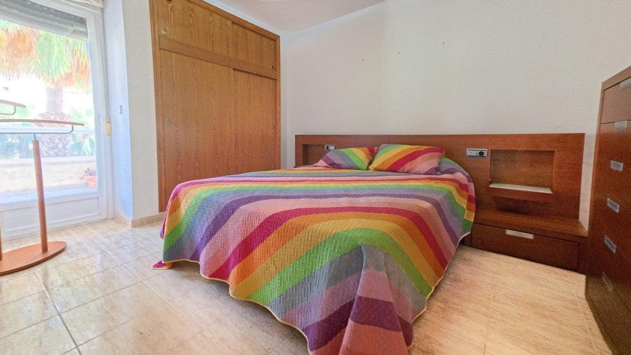Apartamento de 3 habitaciones en Alfaz del Pi / L'Alfàs del Pi en venta con piscina garaje - 390.000 € (Ref: 9927397)