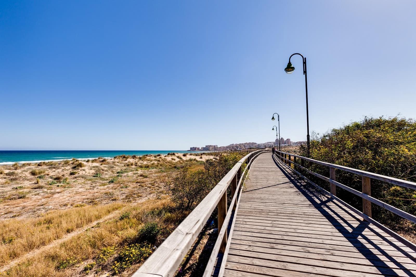 2 soverom Leilighet til salgs i Torrevieja med svømmebasseng garasje - € 172 996 (Ref: 9927723)