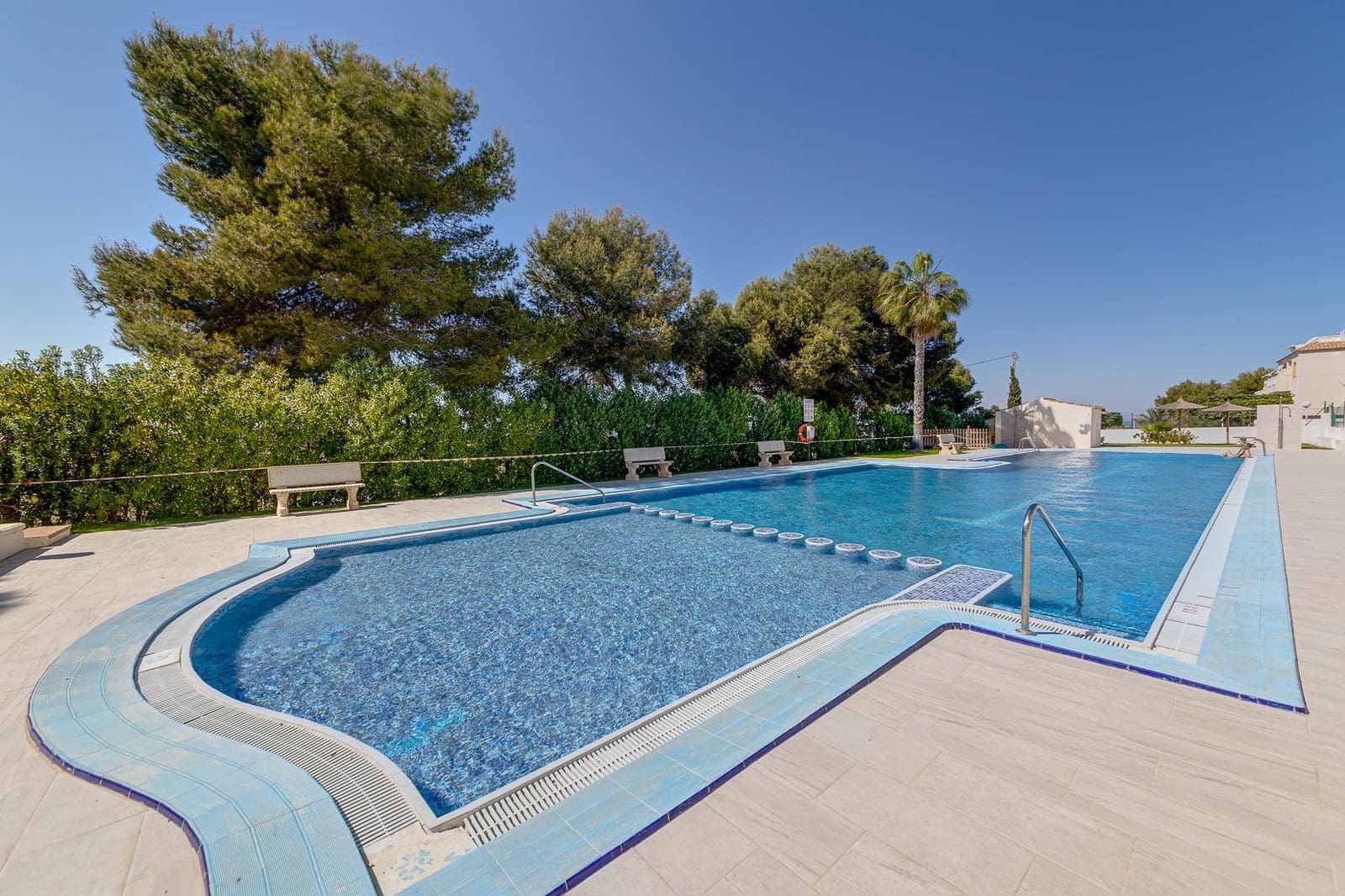 2 soverom Leilighet til salgs i Torrevieja med svømmebasseng garasje - € 172 996 (Ref: 9927723)
