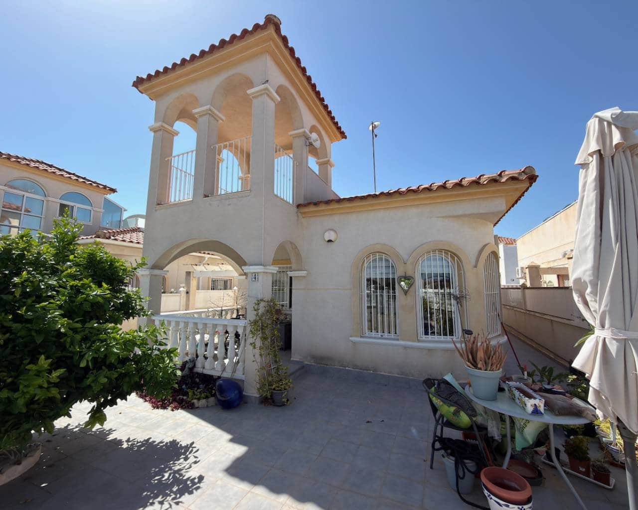 2 Zimmer Villa zu verkaufen in Algorfa mit Pool Garage - 225.000 € (Ref: 9931105)
