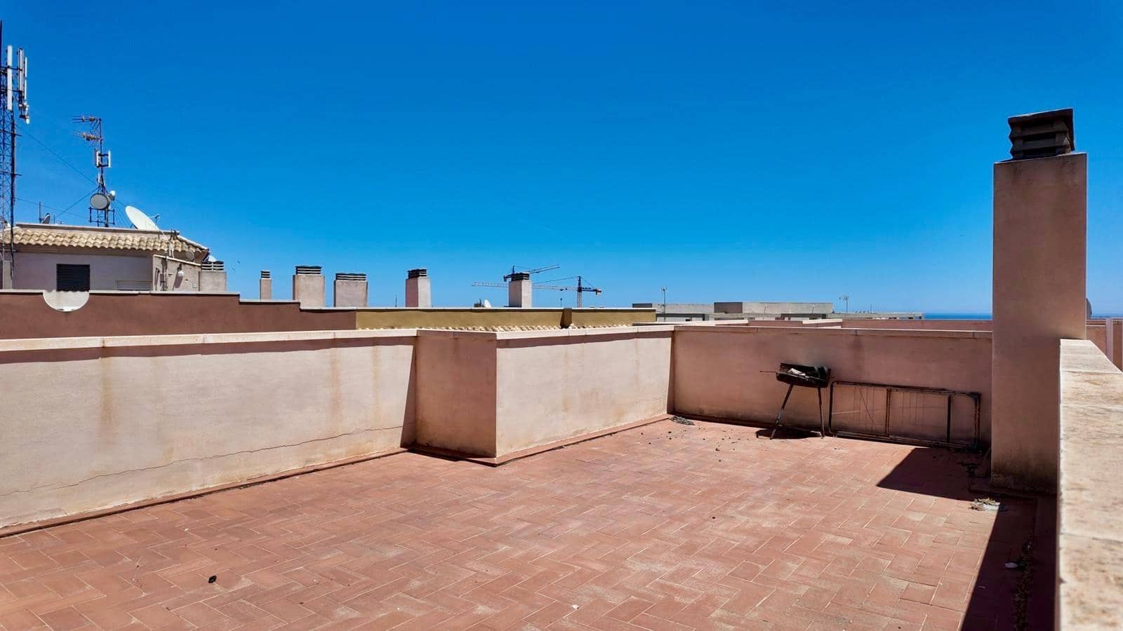 2 sovrum Takvåning till salu i Torrevieja med pool - 199 000 € (Ref: 9931317)