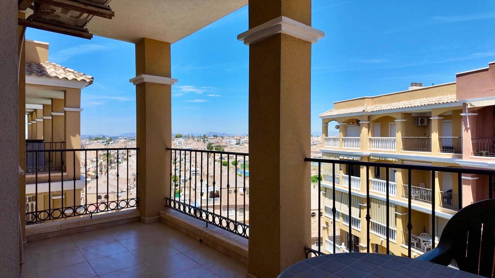 2 sovrum Takvåning till salu i Torrevieja med pool - 199 000 € (Ref: 9931317)
