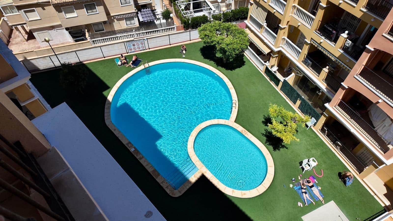 2 sovrum Takvåning till salu i Torrevieja med pool - 199 000 € (Ref: 9931317)