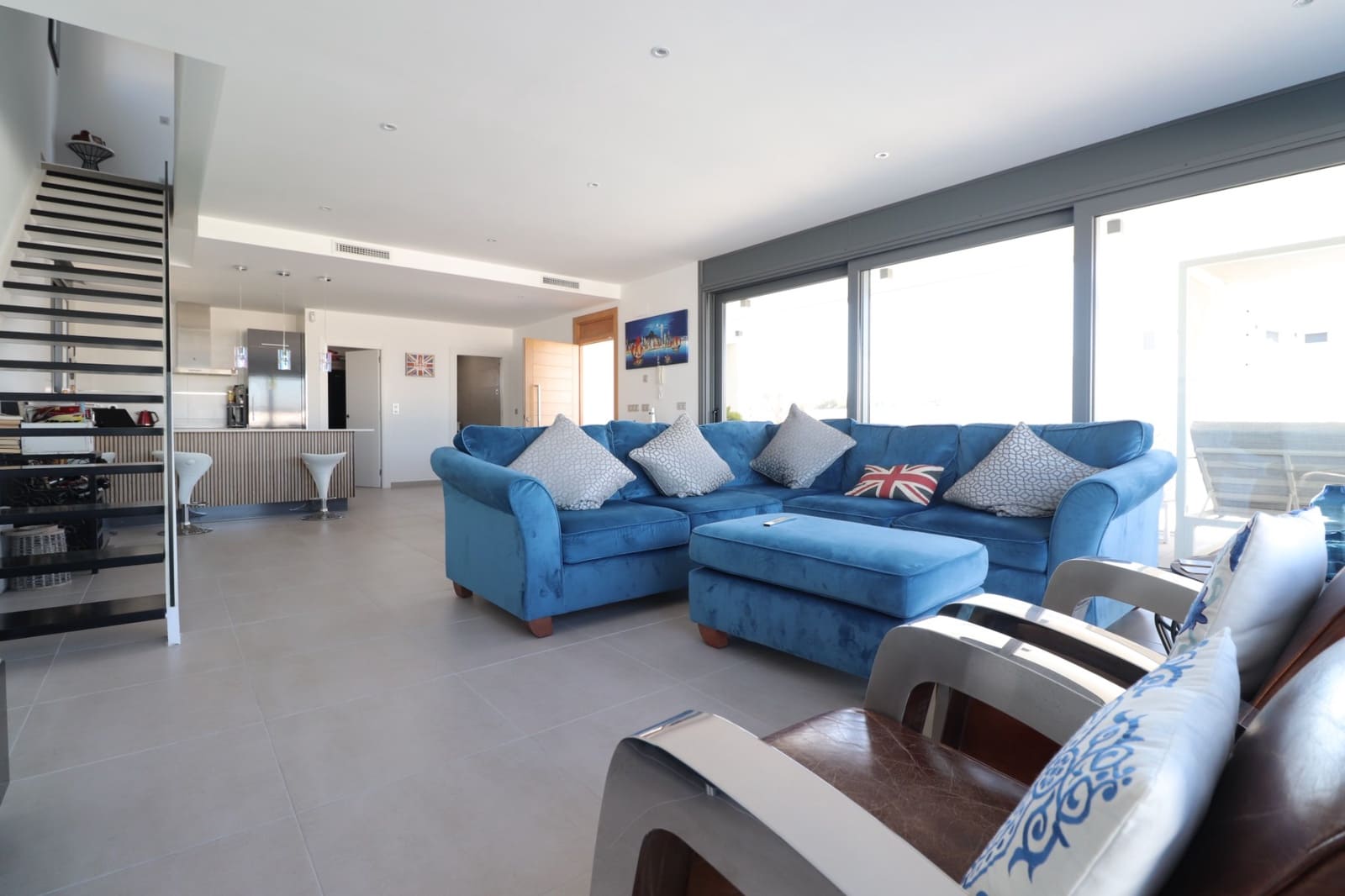 3 bedroom Villa for sale in Benimar with pool garage - € 695,000 (Ref: 9935482)