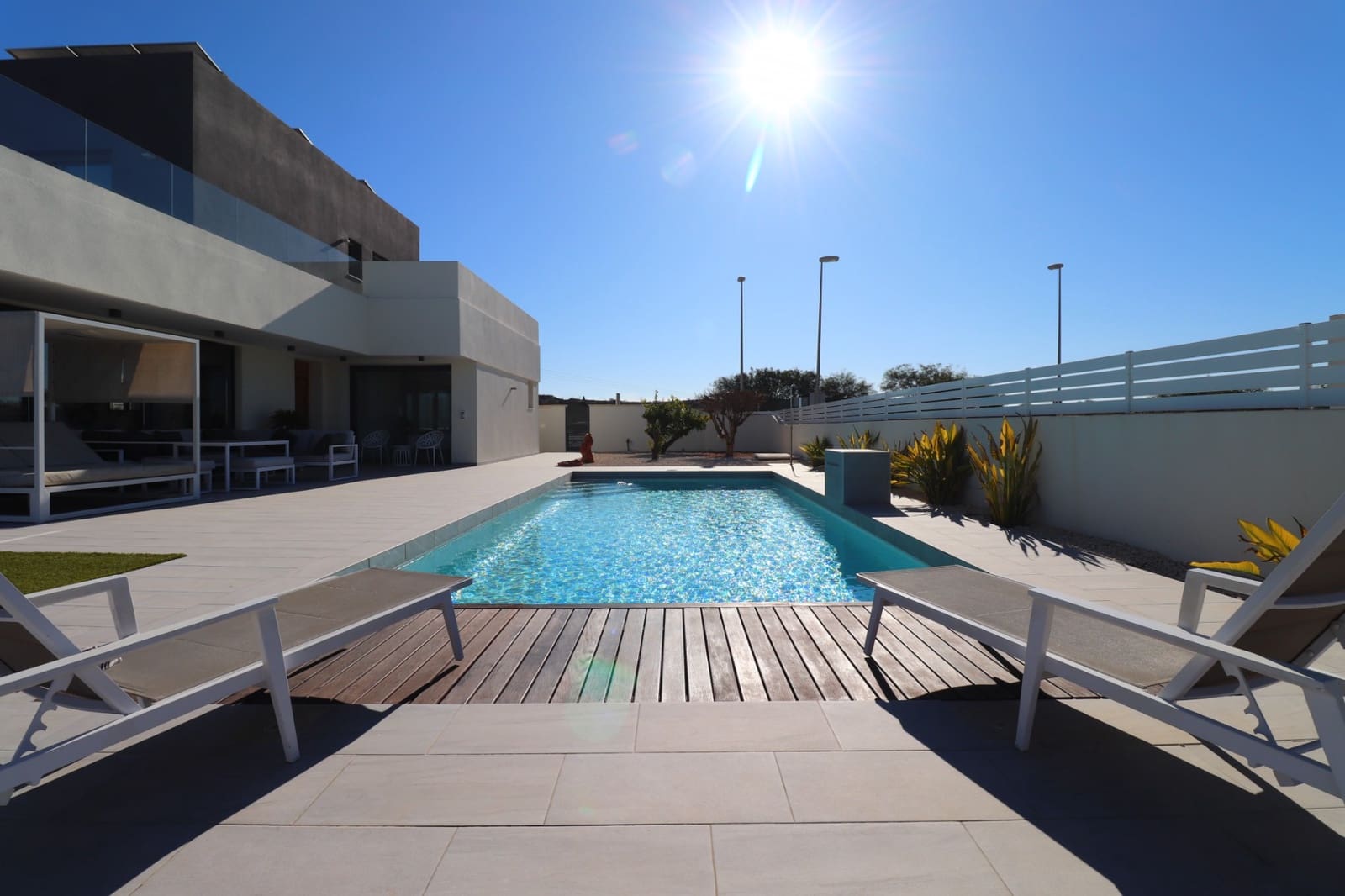 3 bedroom Villa for sale in Benimar with pool garage - € 695,000 (Ref: 9935482)
