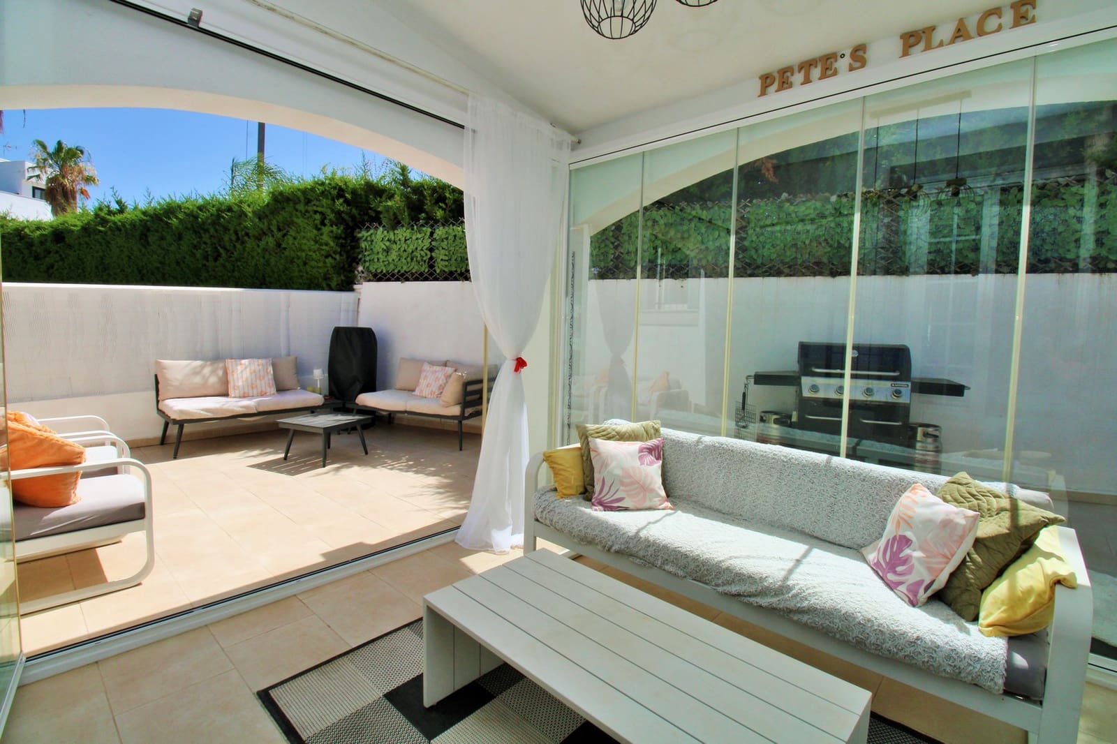 3 chambre Villa/Maison à vendre à Villamartin avec piscine - 424 900 € (Ref: 9938185)