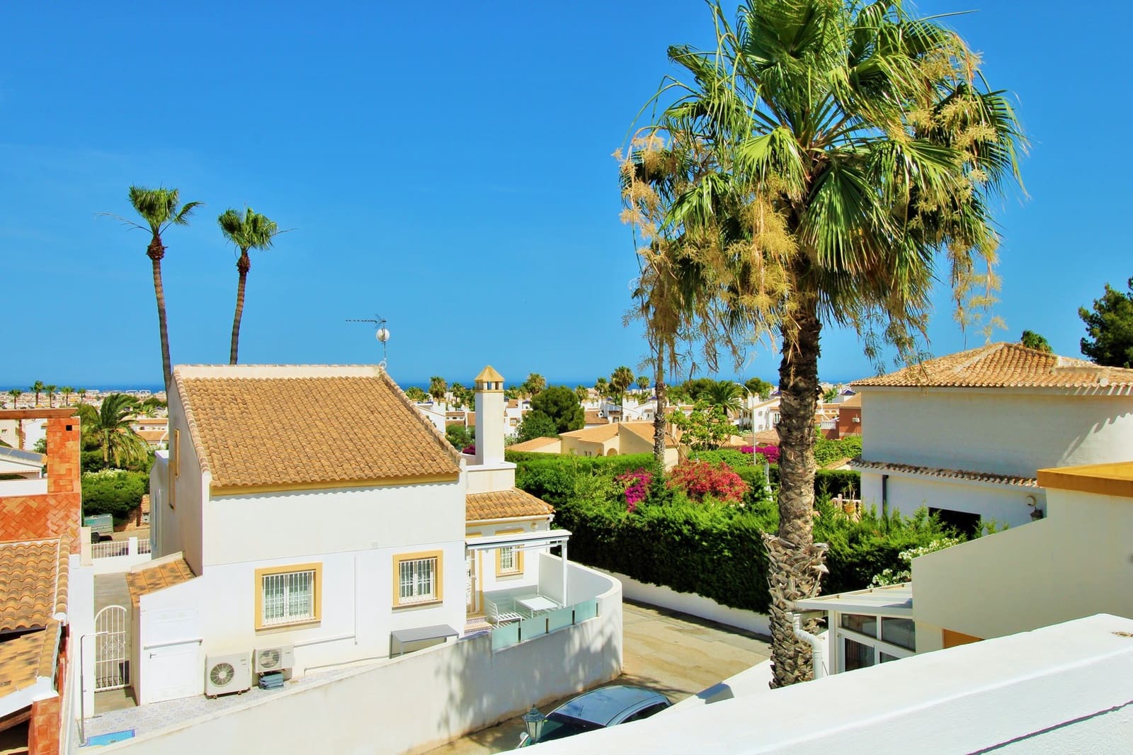 3 chambre Villa/Maison à vendre à Villamartin avec piscine - 424 900 € (Ref: 9938185)