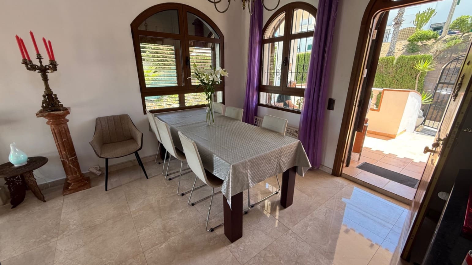 4 chambre Villa/Maison à vendre à Orihuela avec piscine - 750 000 € (Ref: 9978841)