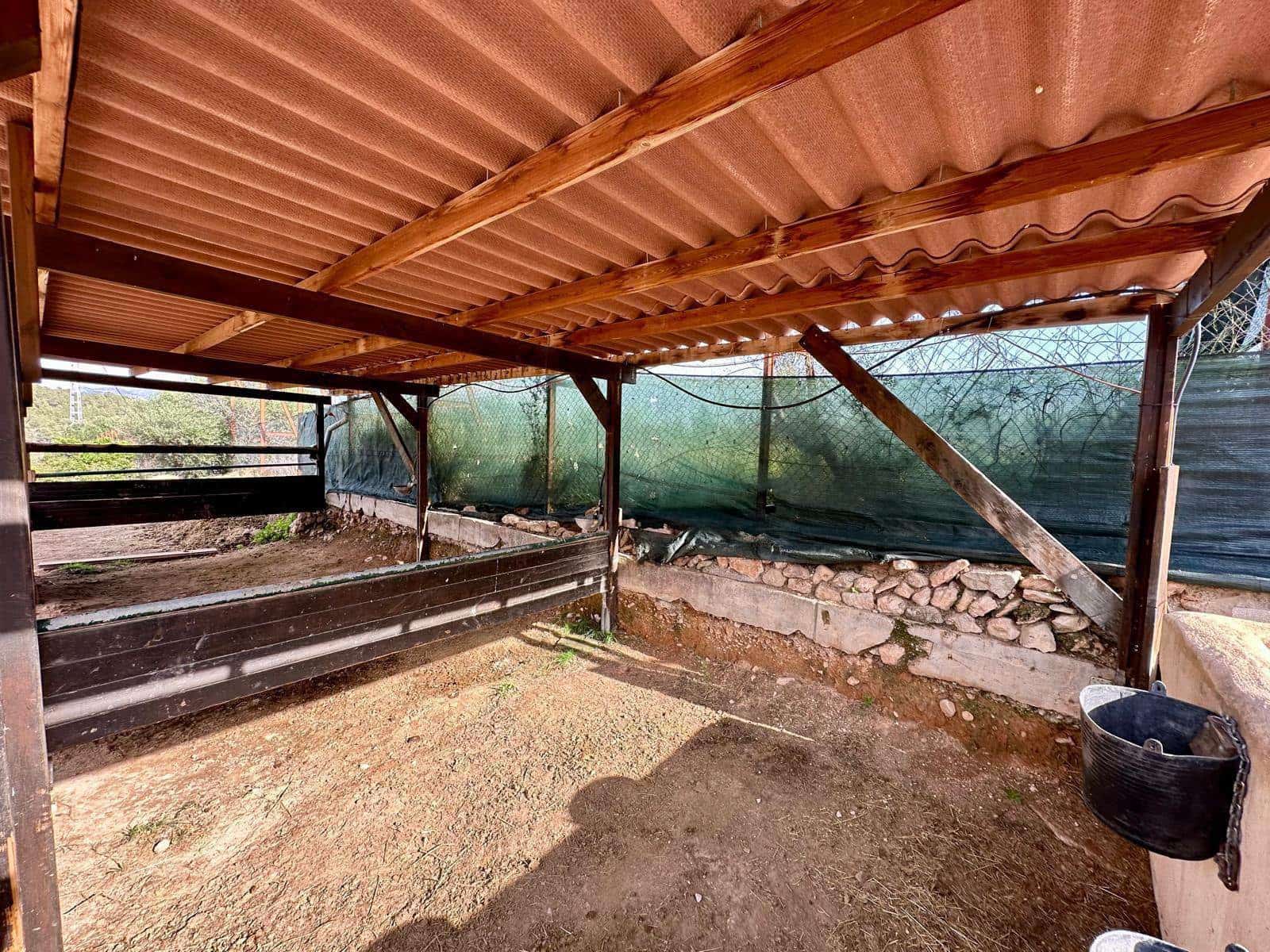 3 slaapkamer Finca/Landhuis te koop in Polop - € 295.000 (Ref: 9994242)