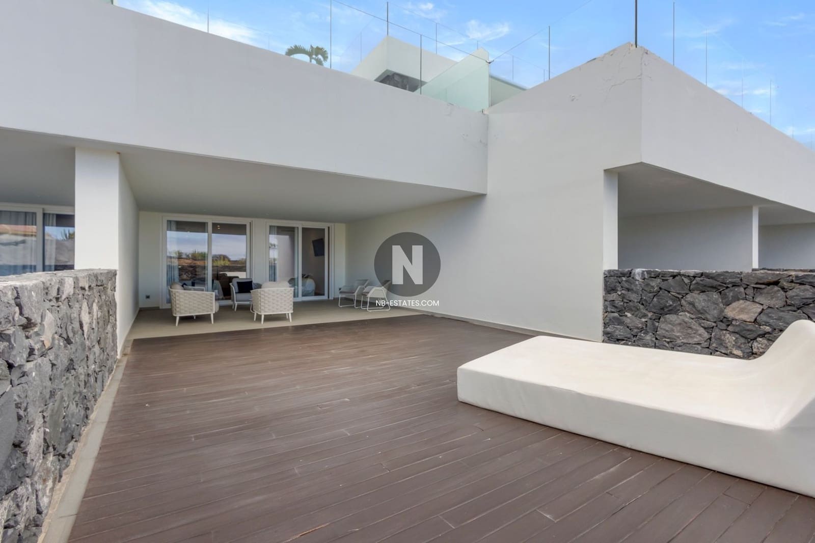 2 slaapkamer Flat te koop in La Caleta Adeje met zwembad - € 1.700.000 (Ref: 10005994)