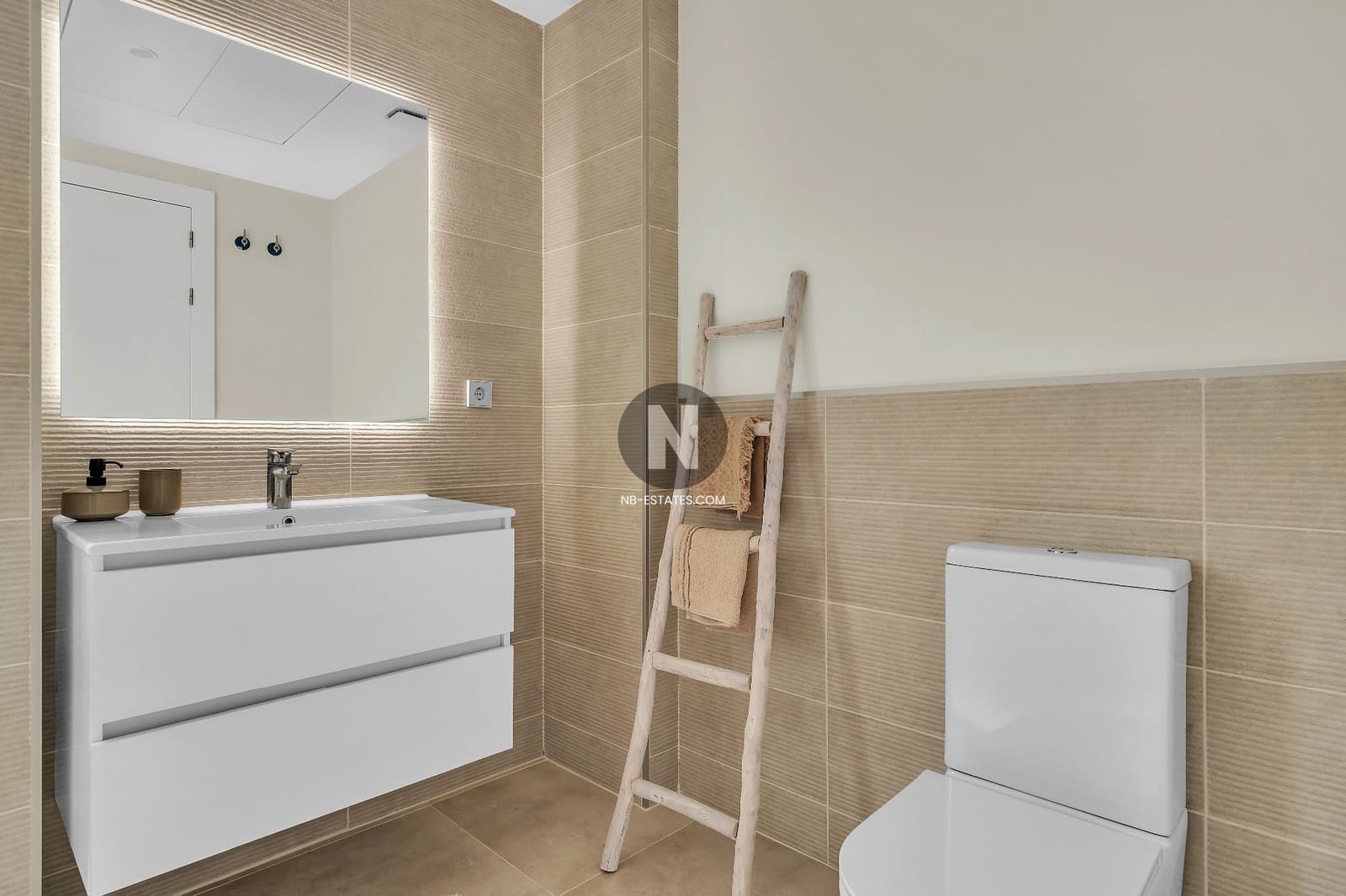 Ático de 2 habitaciones en New Golden Mile en venta con piscina garaje - 510.000 € (Ref: 10014165)