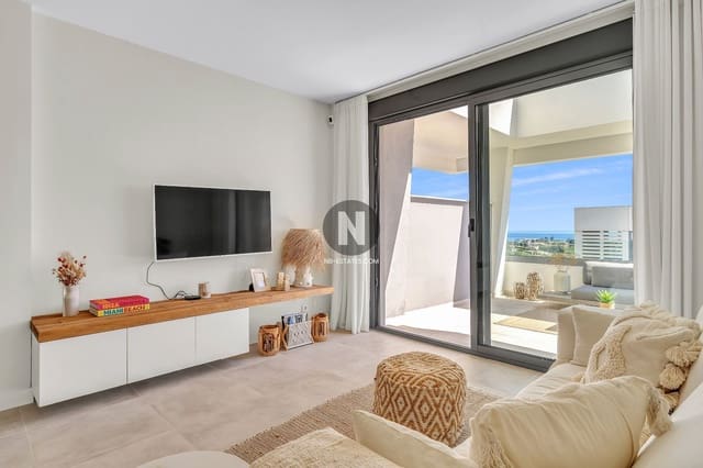 Ático de 2 habitaciones en La Concha - Resina Golf, Estepona en venta con piscina garaje - 510.000 € (Ref: 10014165)