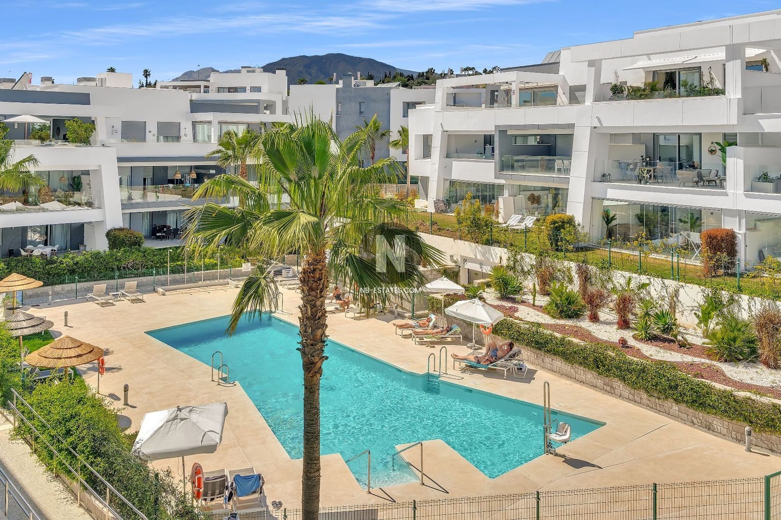 Ático de 2 habitaciones en New Golden Mile en venta con piscina garaje - 510.000 € (Ref: 10014165)