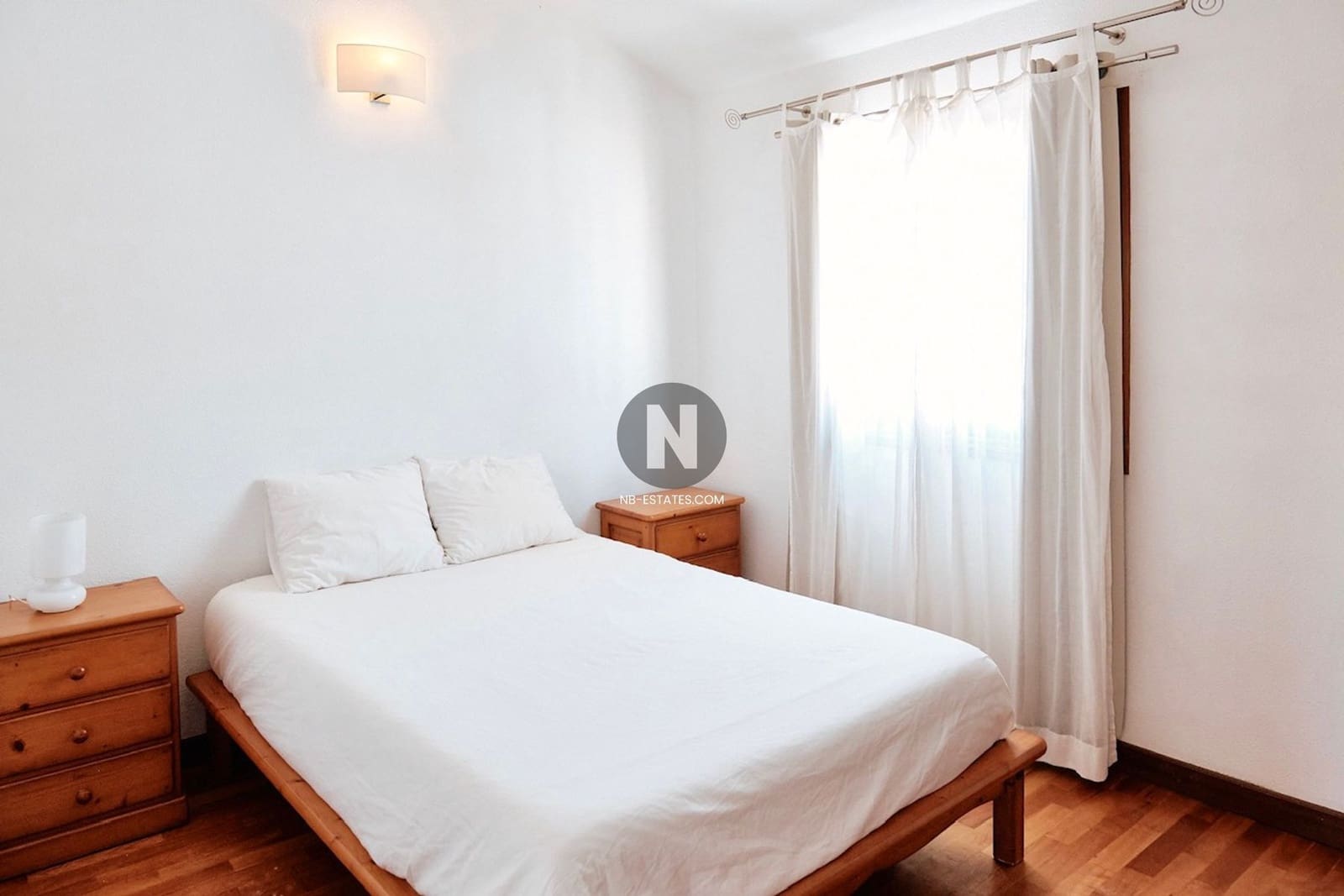 3 sypialnia Willa na sprzedaż w El Medano z basenem garażem - 555 000 € (Ref: 10016297)