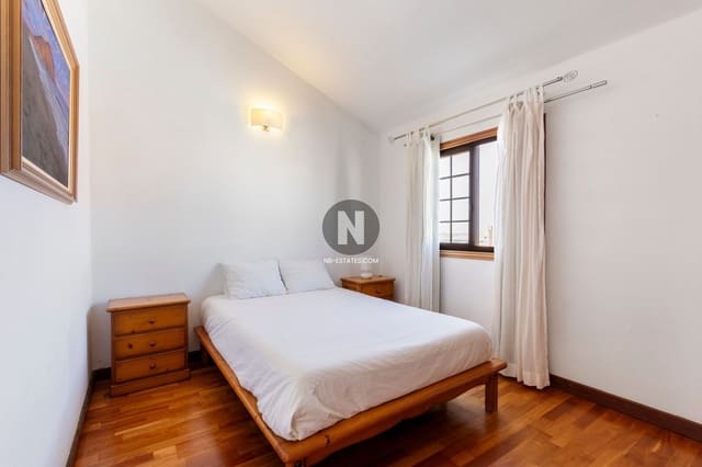 3 camera da letto Villa in vendita in El Medano, Granadilla de Abona con piscina garage - 555.000 € (Rif: 10016297)