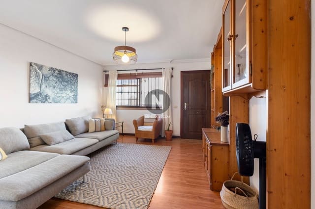 3 camera da letto Villa in vendita in El Medano, Granadilla de Abona con piscina garage - 555.000 € (Rif: 10016297)