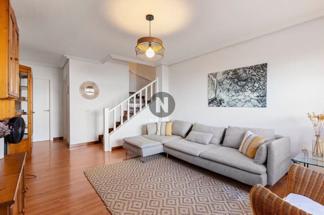 3 camera da letto Villa in vendita in El Medano, Granadilla de Abona con piscina garage - 555.000 € (Rif: 10016297)