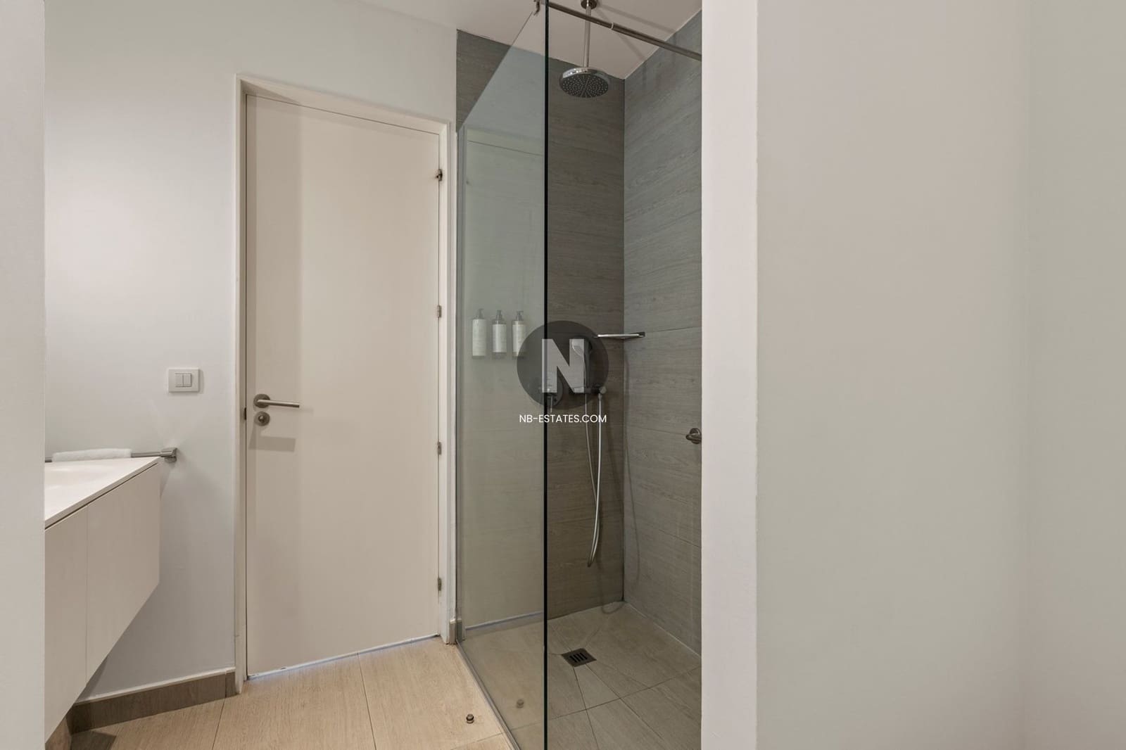 2 slaapkamer Flat te koop in Costa Adeje met zwembad garage - € 995.000 (Ref: 10018166)