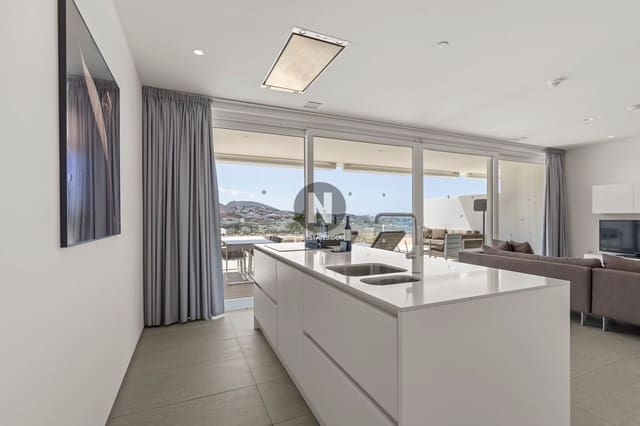 2 slaapkamer Flat te koop in Costa Adeje, Adeje met zwembad garage - € 995.000 (Ref: 10018166)