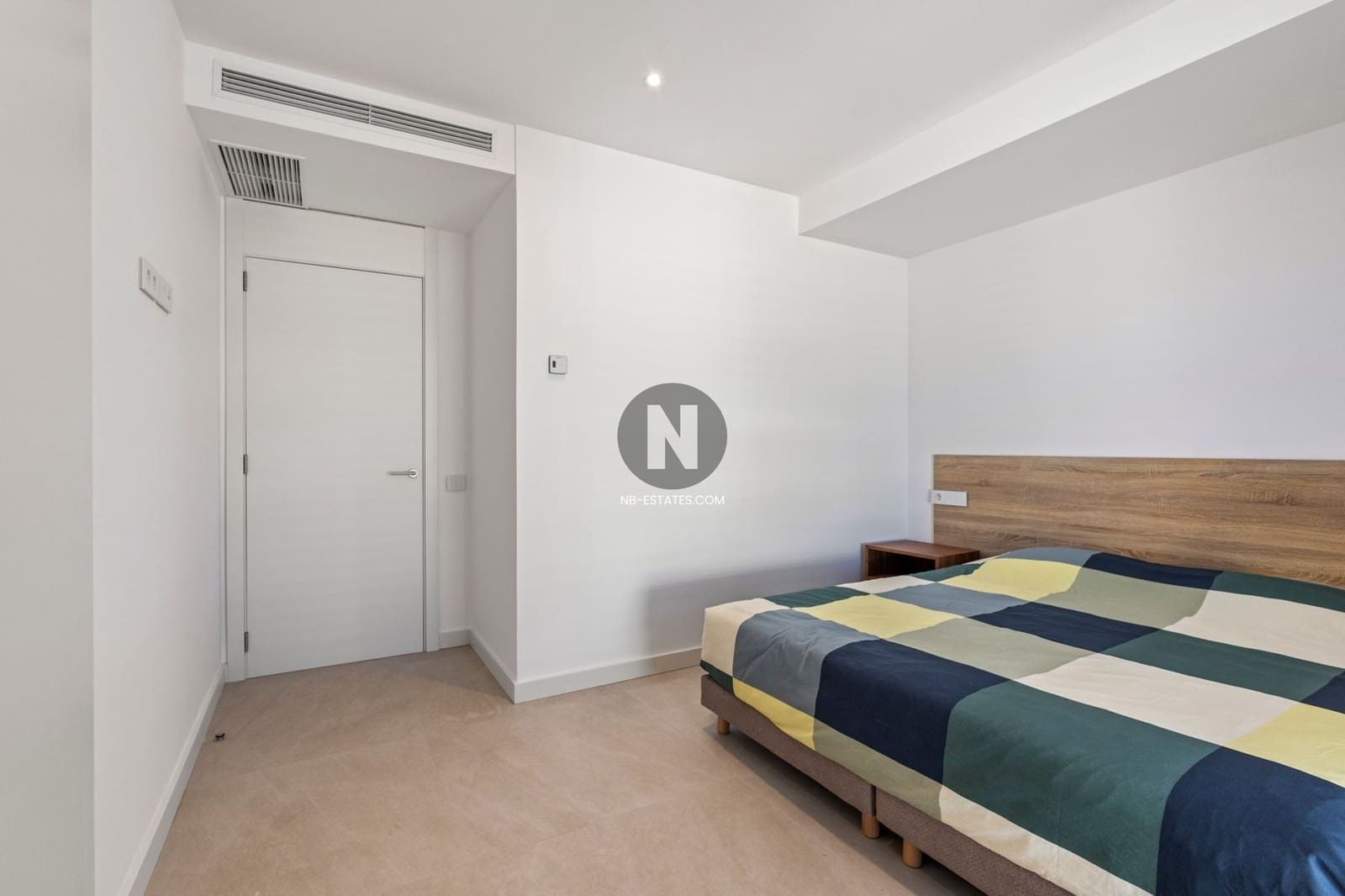 3 bedroom Flat for sale in Playa San Juan with pool garage - € 1,450,000 (Ref: 10024873)