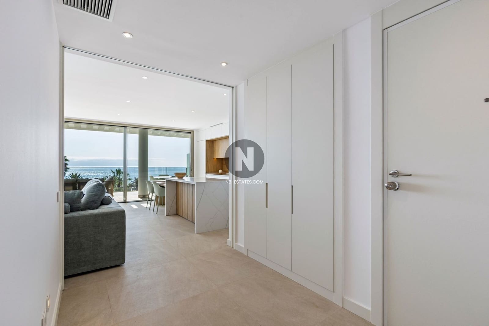 3 bedroom Flat for sale in Playa San Juan with pool garage - € 1,450,000 (Ref: 10024873)