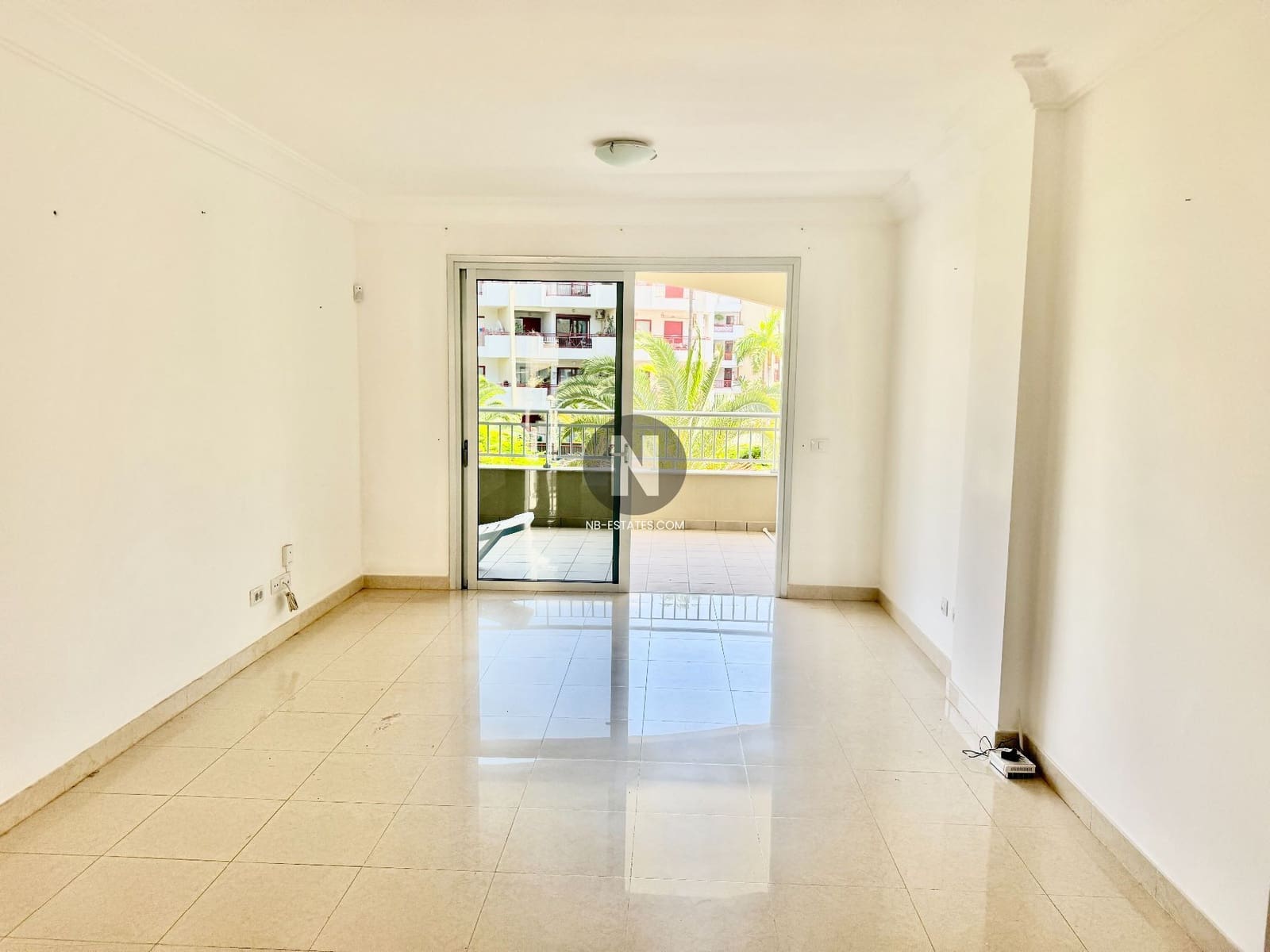 1 bedroom Flat for sale in Palm-Mar with pool - € 291,500 (Ref: 10029957)