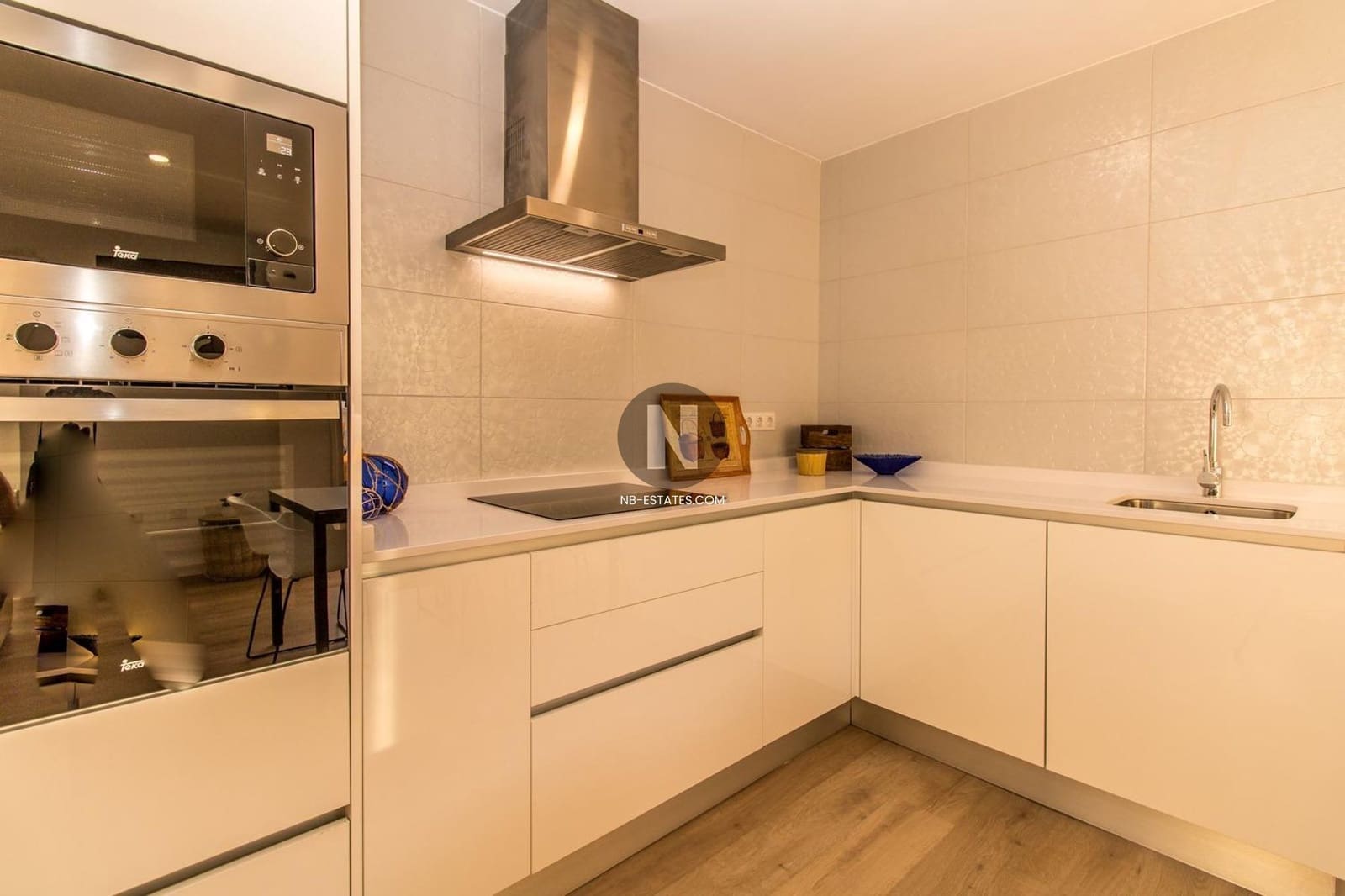 3 makuuhuone Kattohuoneisto myytävänä paikassa Palm-Mar mukana uima-altaan 
autotalli - 414 000 € (Ref: 10033284)