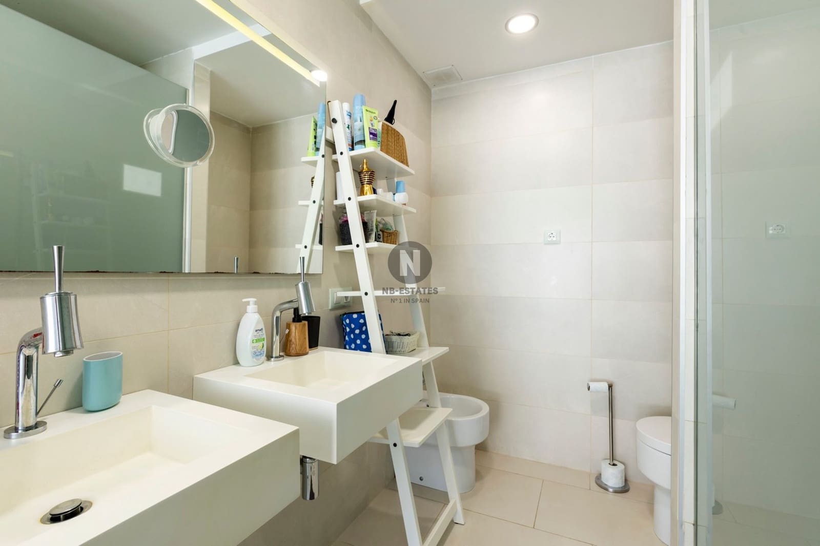 2 bedroom Flat for sale in Palm-Mar with pool garage - € 425,000 (Ref: 10054472)