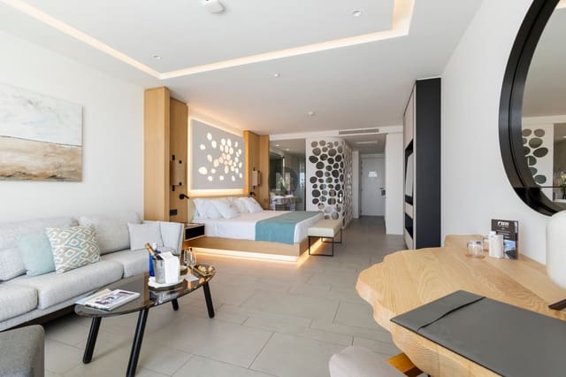 1 soveværelse Lejlighed til salg i La Caleta Adeje, Adeje med swimmingpool - € 330.000 (Ref: 10054473)