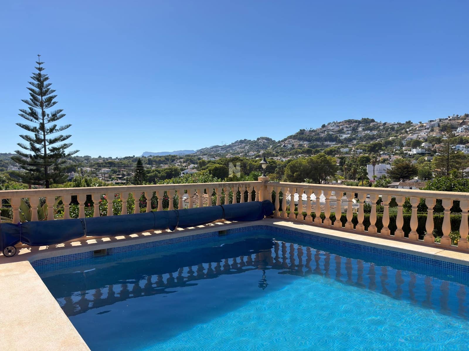 4 slaapkamer Villa te koop in Moraira met zwembad - € 795.000 (Ref: 10081492)